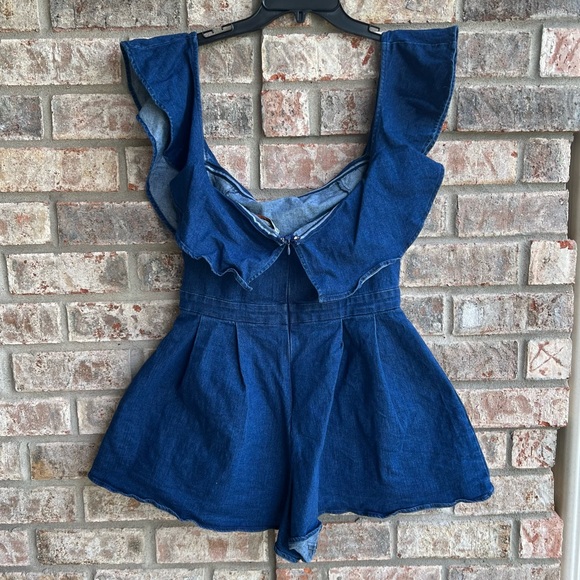 🍒💣 Pinup inspired denim romper - Picture 5 of 9